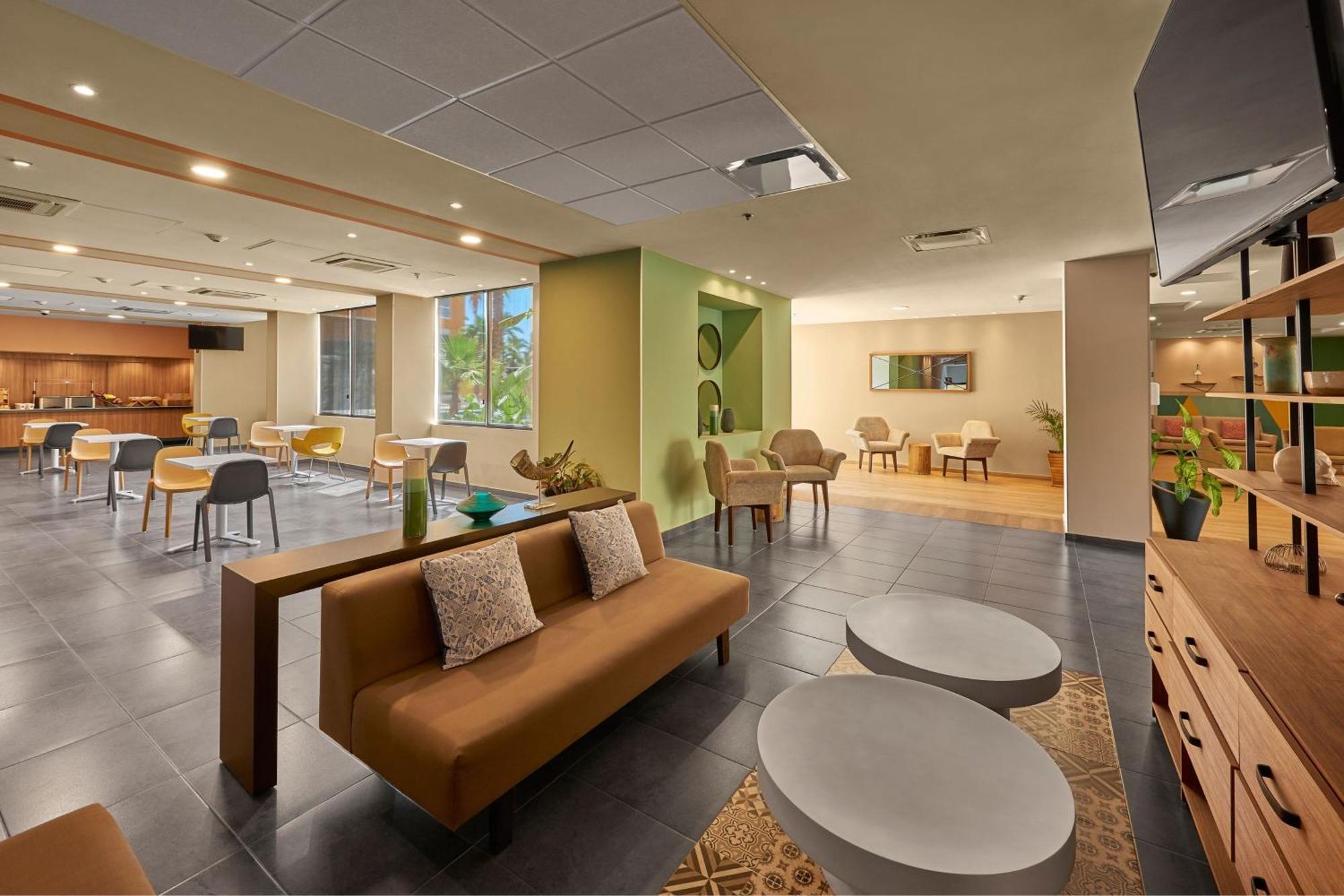 City Express Plus By Marriott Cabo San Lucas Esterno foto